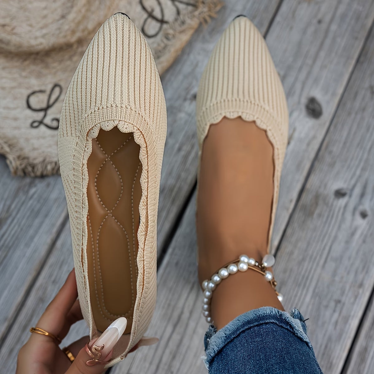 Women's Breathable Slip-On Flat with Wavy Edge