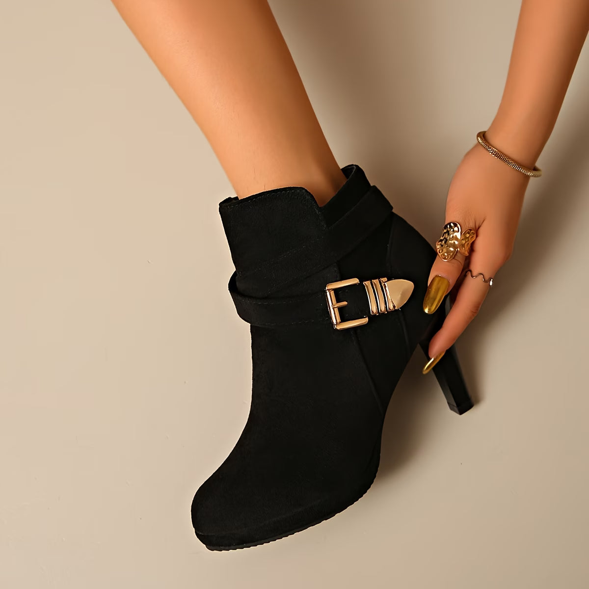 Women's Short Ankle Boot with Platform and Block Heel