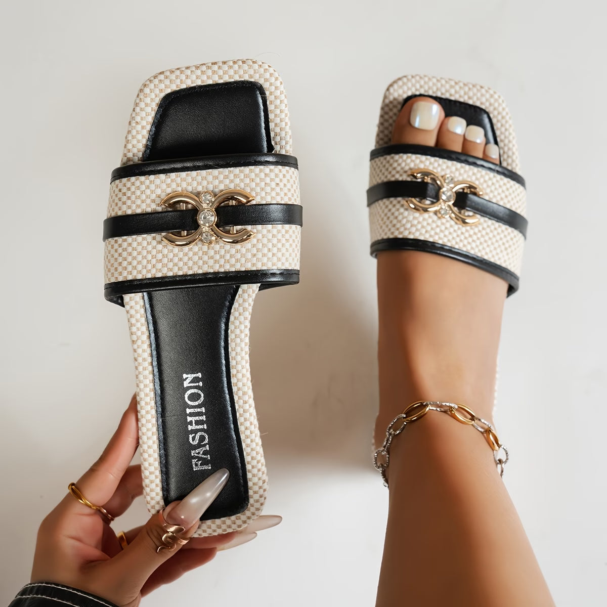 Women's Casual Fashion Slip-On Sandals