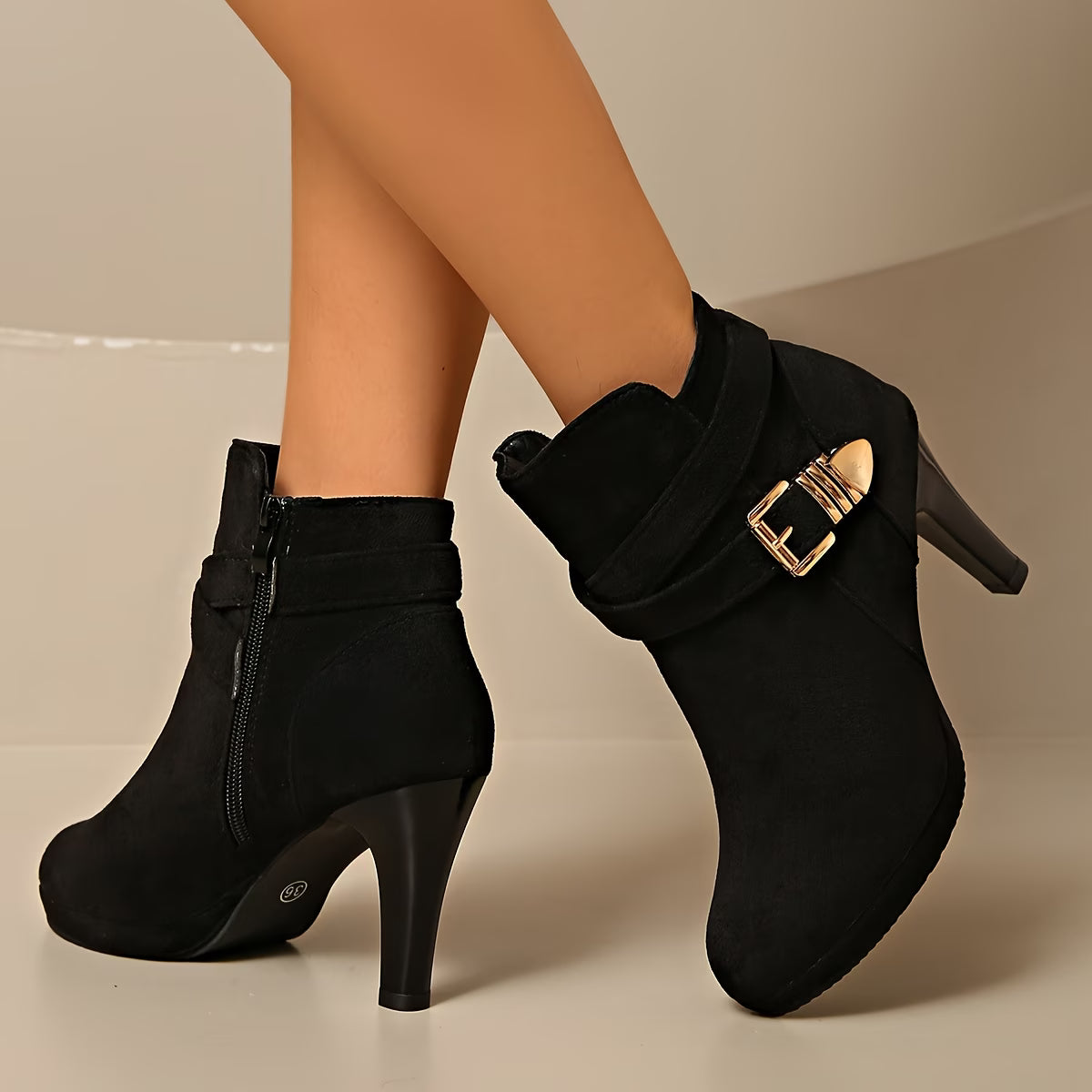 Women's Short Ankle Boot with Platform and Block Heel