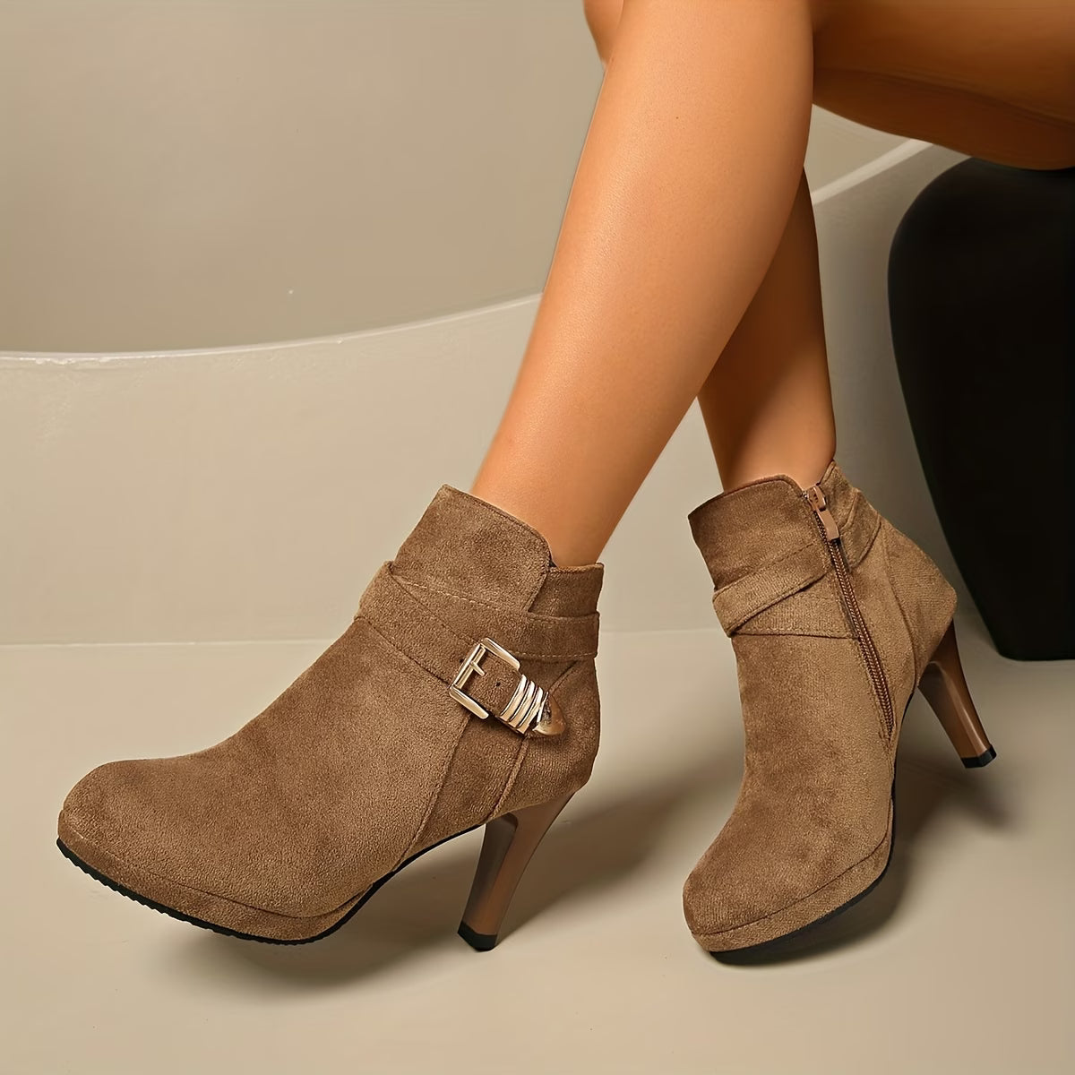 Women's Short Ankle Boot with Platform and Block Heel