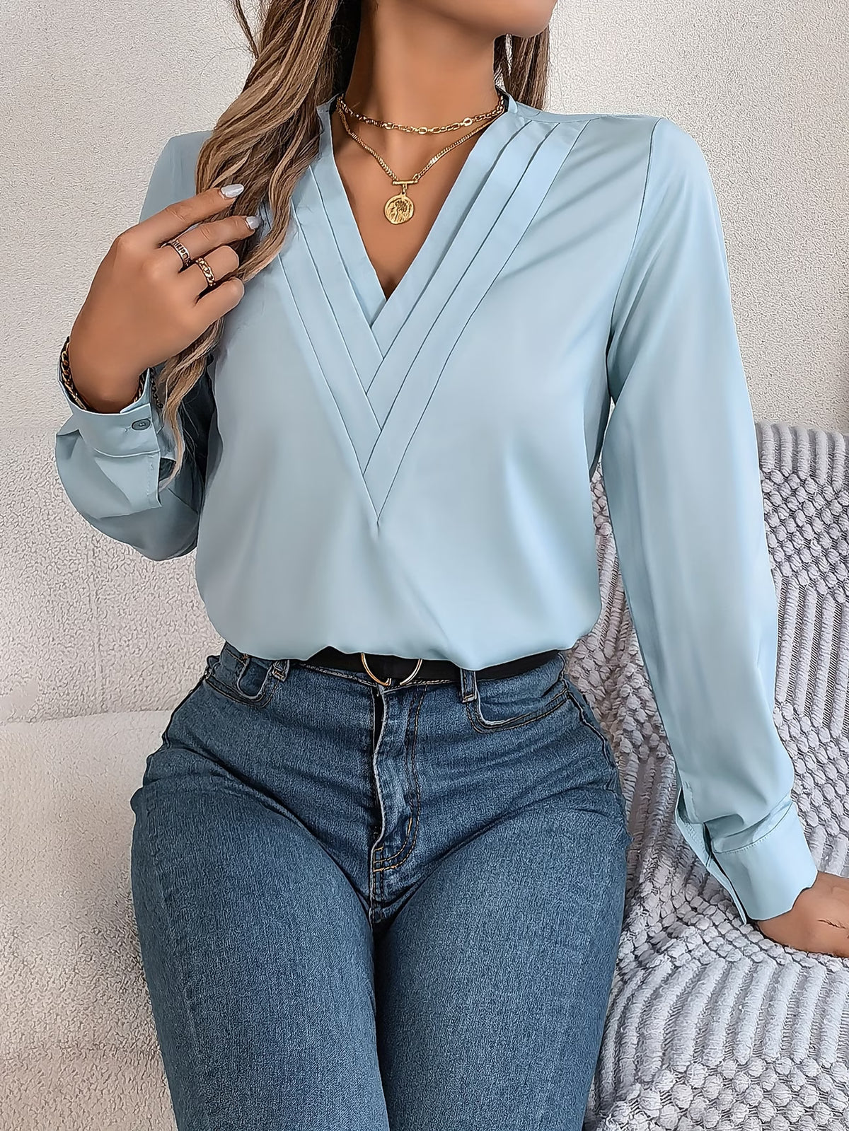 Women's Elegant V-Neck Blouse with Long Sleeves