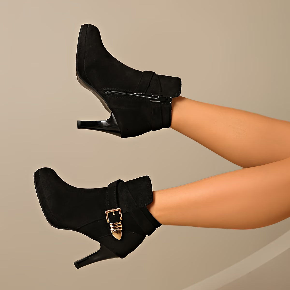 Women's Short Ankle Boot with Platform and Block Heel